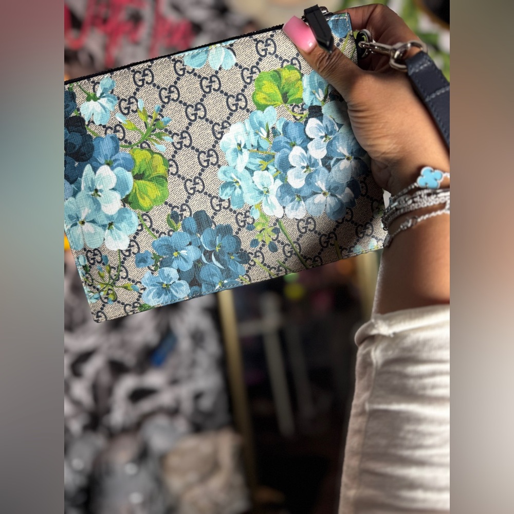 Gucci Bloom clutch